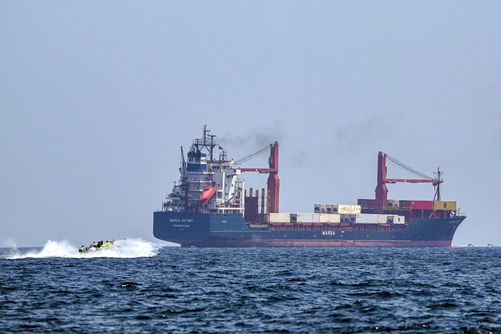 Iran cho phép 'tàu không thù địch' đi qua eo biển Hormuz