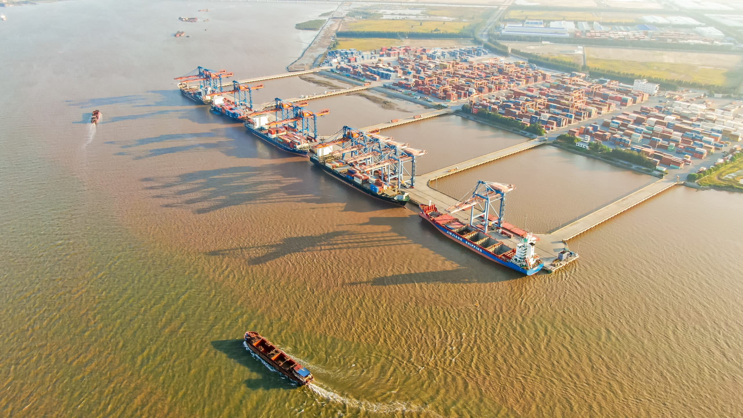 VLA đề xuất thêm nguồn lực tập trung phát triển logistics