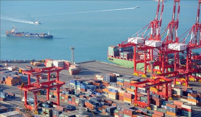 Chi phí vận chuyển container từ Hàn Quốc tới châu Âu tăng tới 121,6%