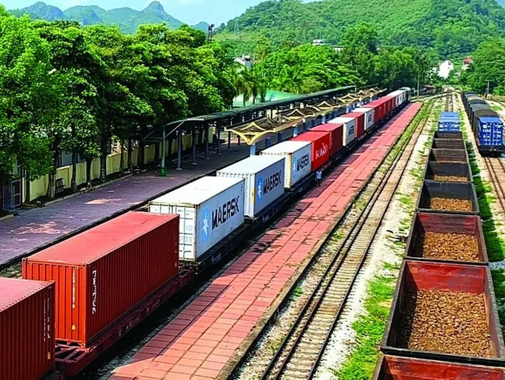 Tháo gỡ ‘điểm nghẽn’ cho logistics đường sắt Việt - Trung